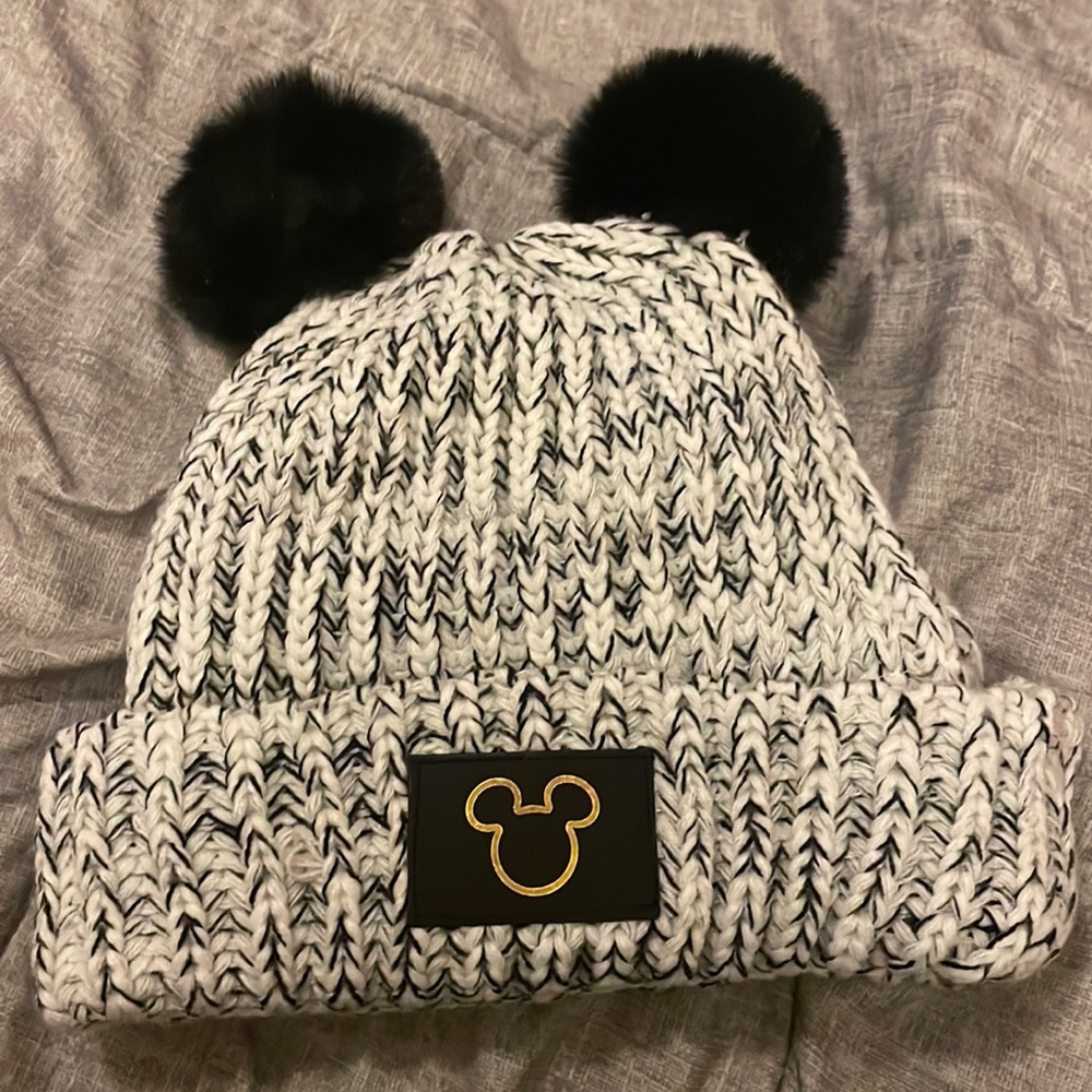 NWOT Disney Mickey Beanie